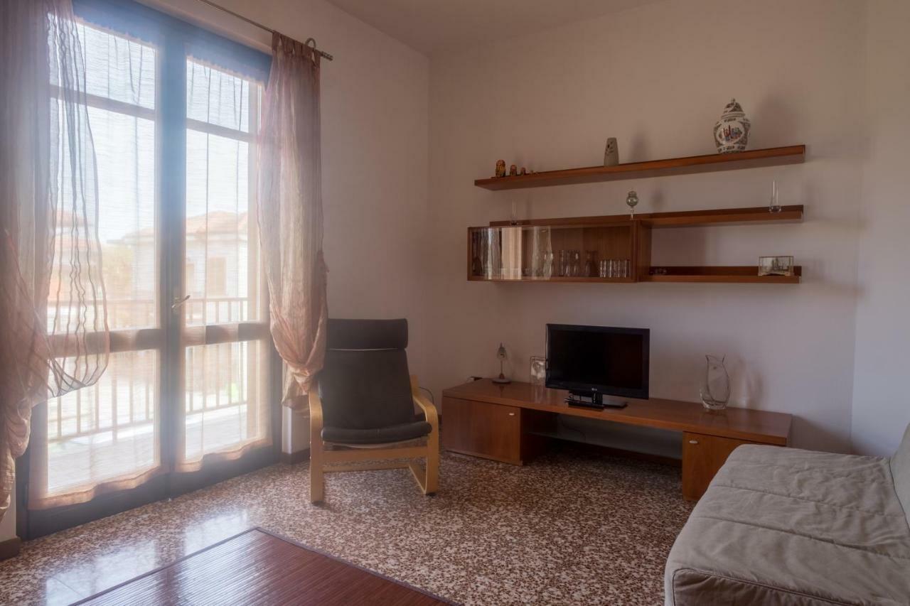 B&B Le Camelie Bareggio Extérieur photo